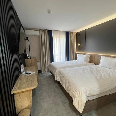 Avenue Park Hotel Yusufkhona Εξωτερικό φωτογραφία