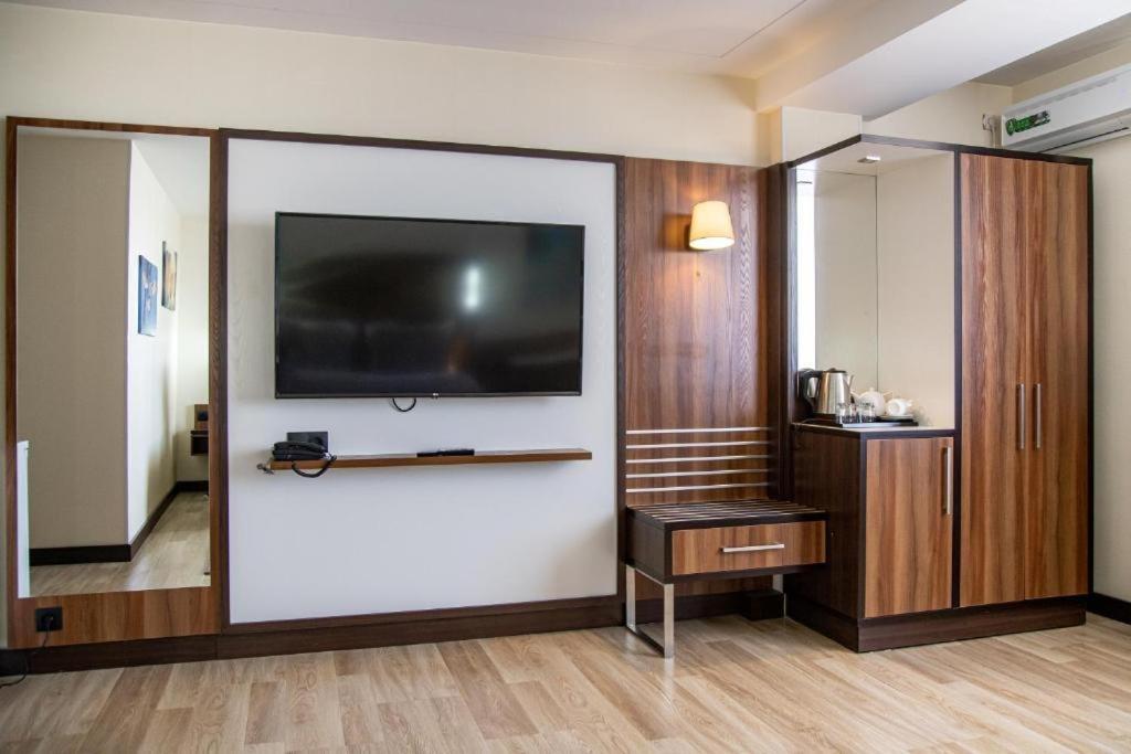 Avenue Park Hotel Yusufkhona Εξωτερικό φωτογραφία