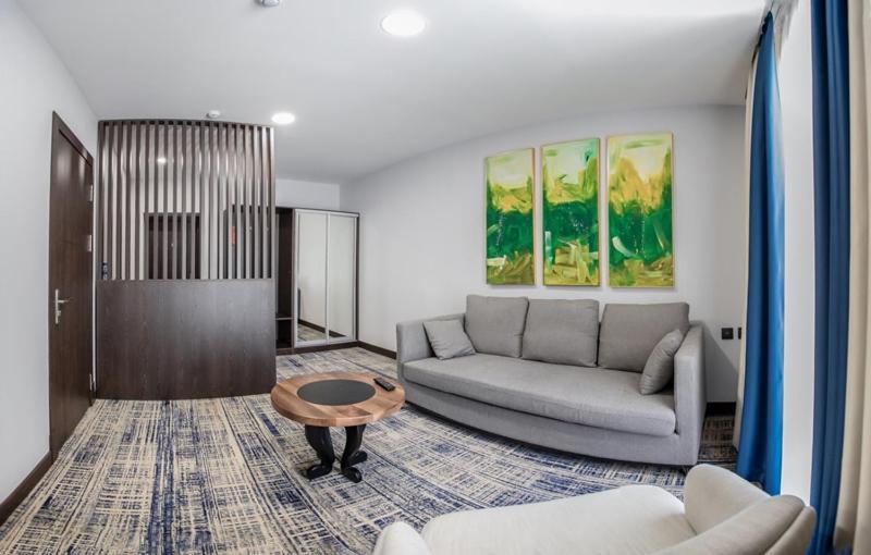 Avenue Park Hotel Yusufkhona Εξωτερικό φωτογραφία