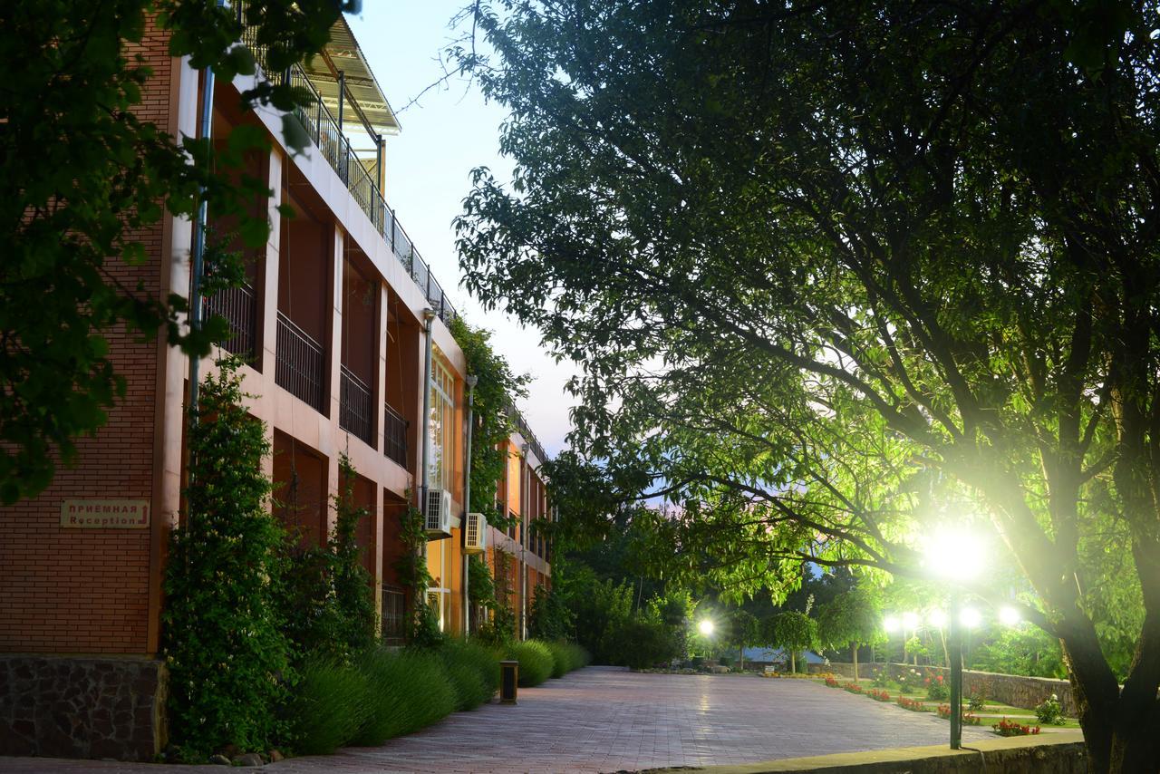 Avenue Park Hotel Yusufkhona Εξωτερικό φωτογραφία